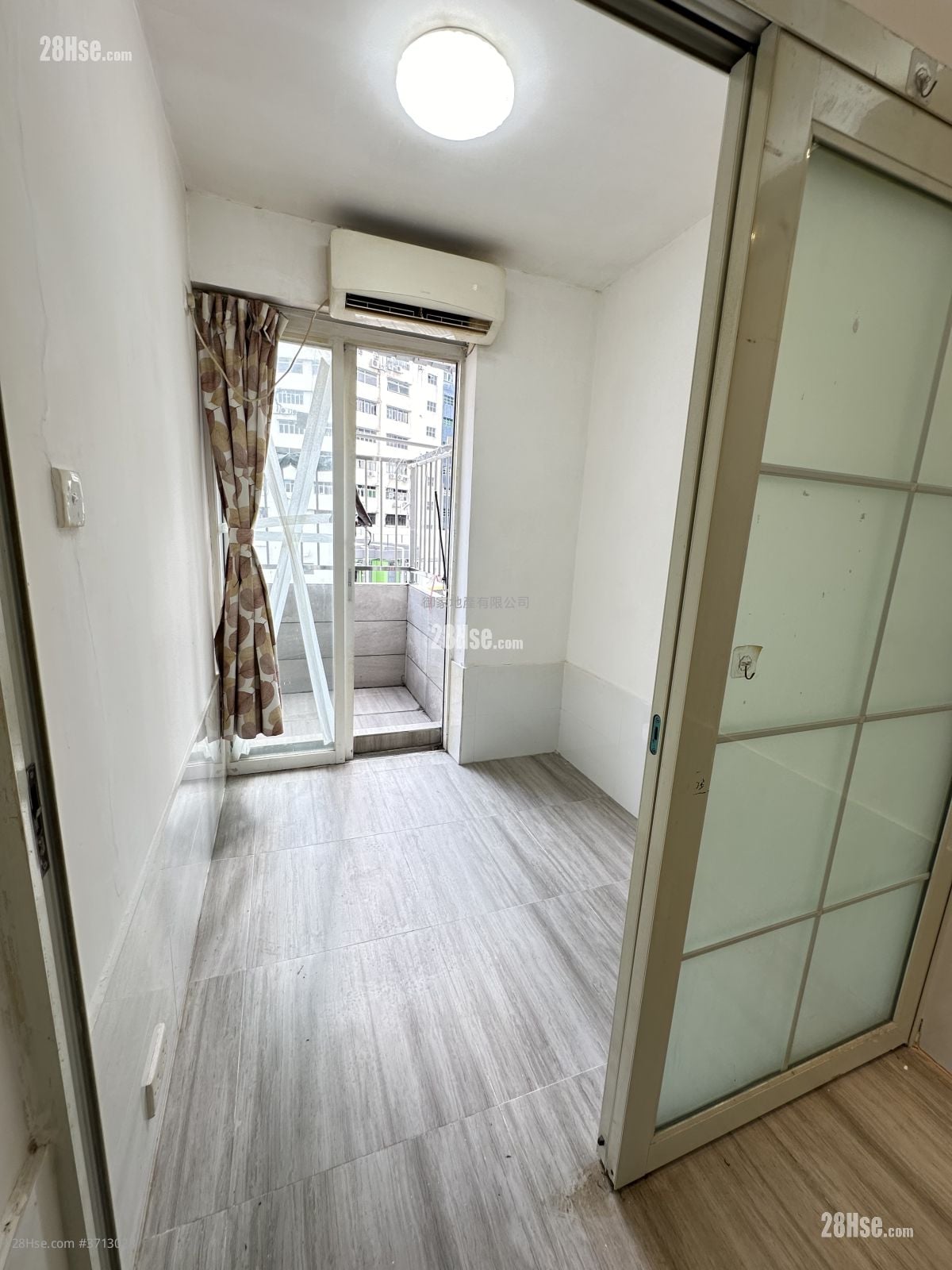 Stairs.building Rental 1 Bedroom , 1 Bathroom 165 ft²