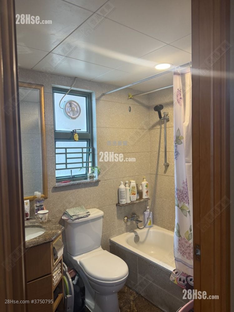 Park Avenue Sell 3 Bedrooms 744 ft²