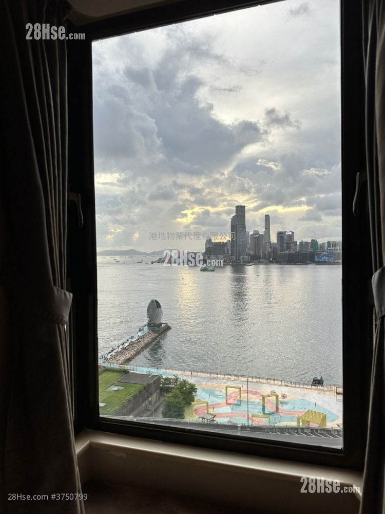 维多利中心 售盘 3 房 , 2 浴室 1,038 平方尺