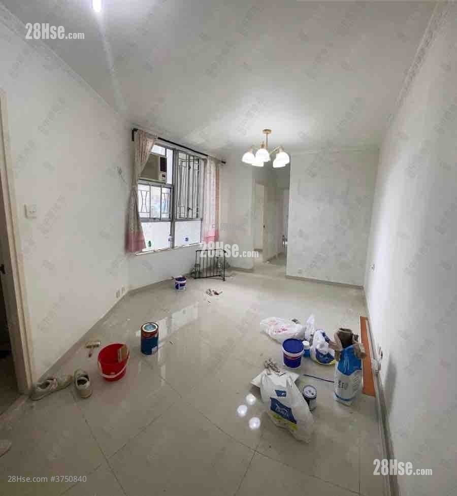 景峰花園 售盤 2 房 405 平方呎