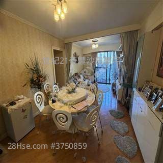 聚龍居 售盤 3 房 , 2 浴室 942 平方呎