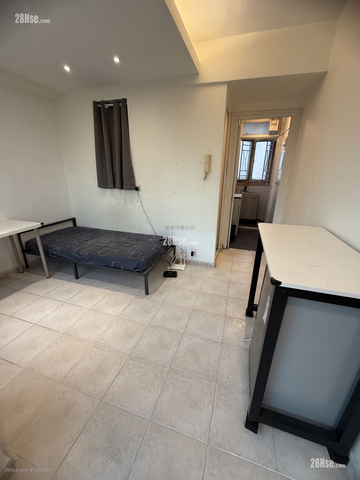 Pan View Court Sell Studio , 1 Bathroom 187 ft²