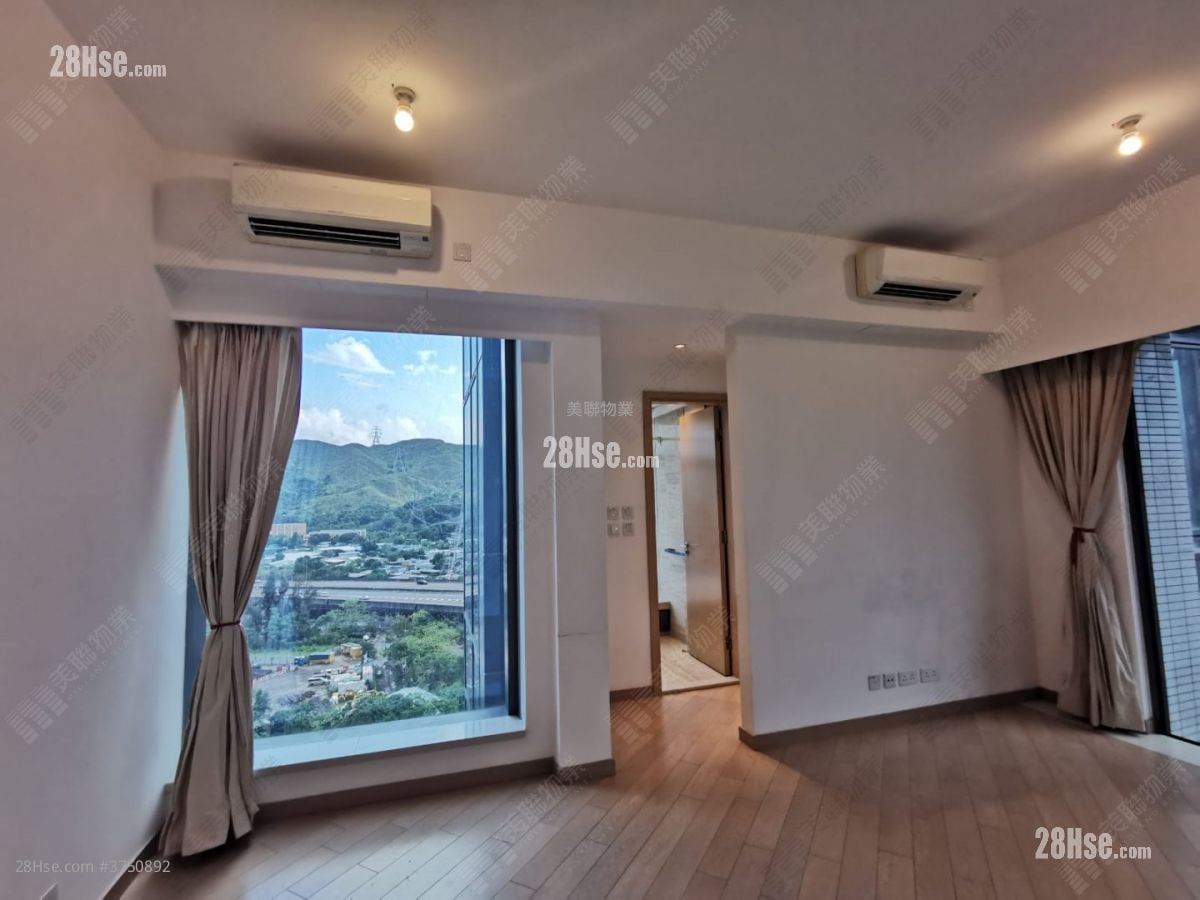 Riva Sell 2 Bedrooms , 1 Bathroom 559 ft²