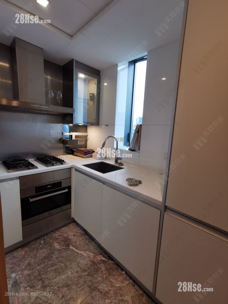 Riva Sell 2 Bedrooms , 1 Bathroom 559 ft²