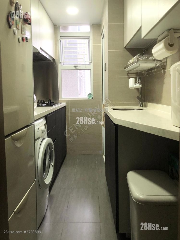 Kam Hay Court Sell 3 Bedrooms , 1 Bathroom 554 ft²