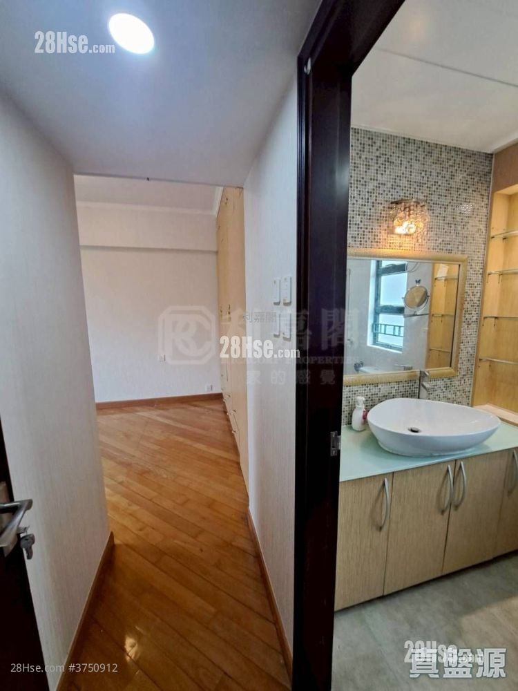 Grand Del Sol Sell 3 Bedrooms , 2 Bathrooms 739 ft²