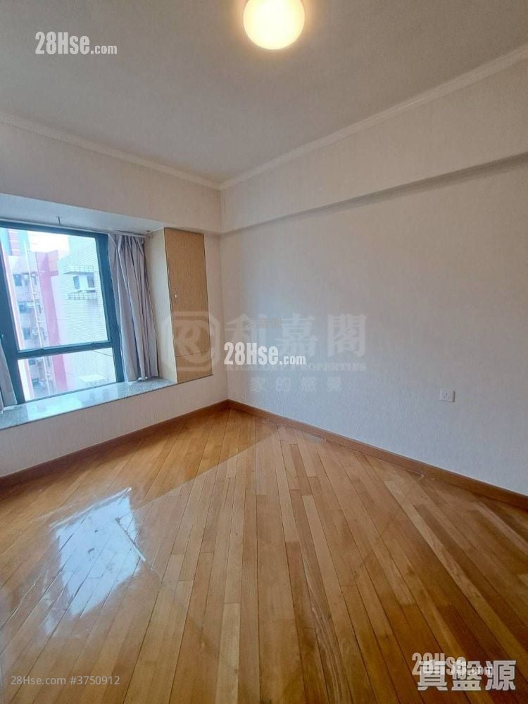 Grand Del Sol Sell 3 Bedrooms , 2 Bathrooms 739 ft²