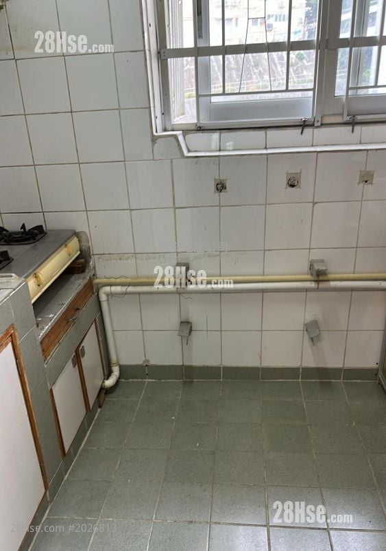 翠屏北邨 售盤 2 房 , 1 浴室 277 平方呎