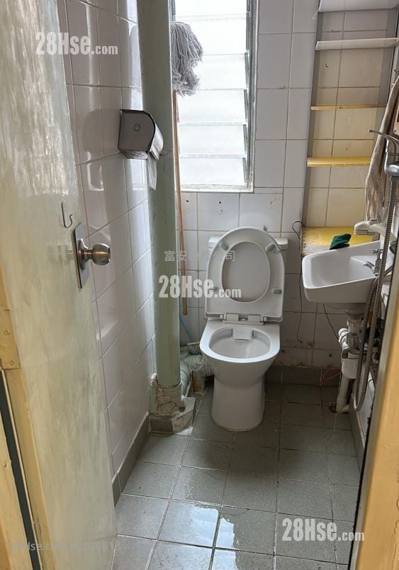 翠屏北邨 售盤 2 房 , 1 浴室 277 平方呎