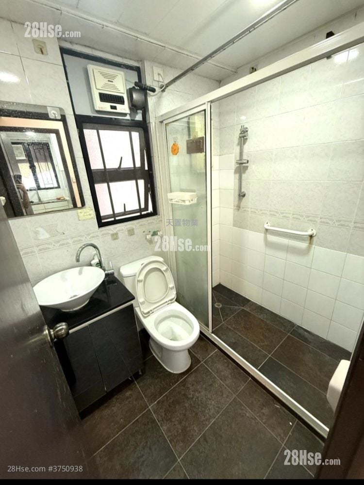 马宝花园 售盘 2 房 , 1 浴室 423 平方尺