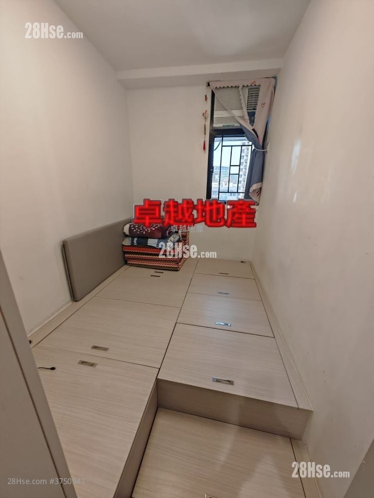 富威花園 售盤 4 房 , 2 浴室 889 平方呎