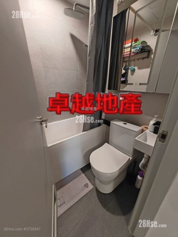 富威花園 售盤 4 房 , 2 浴室 889 平方呎