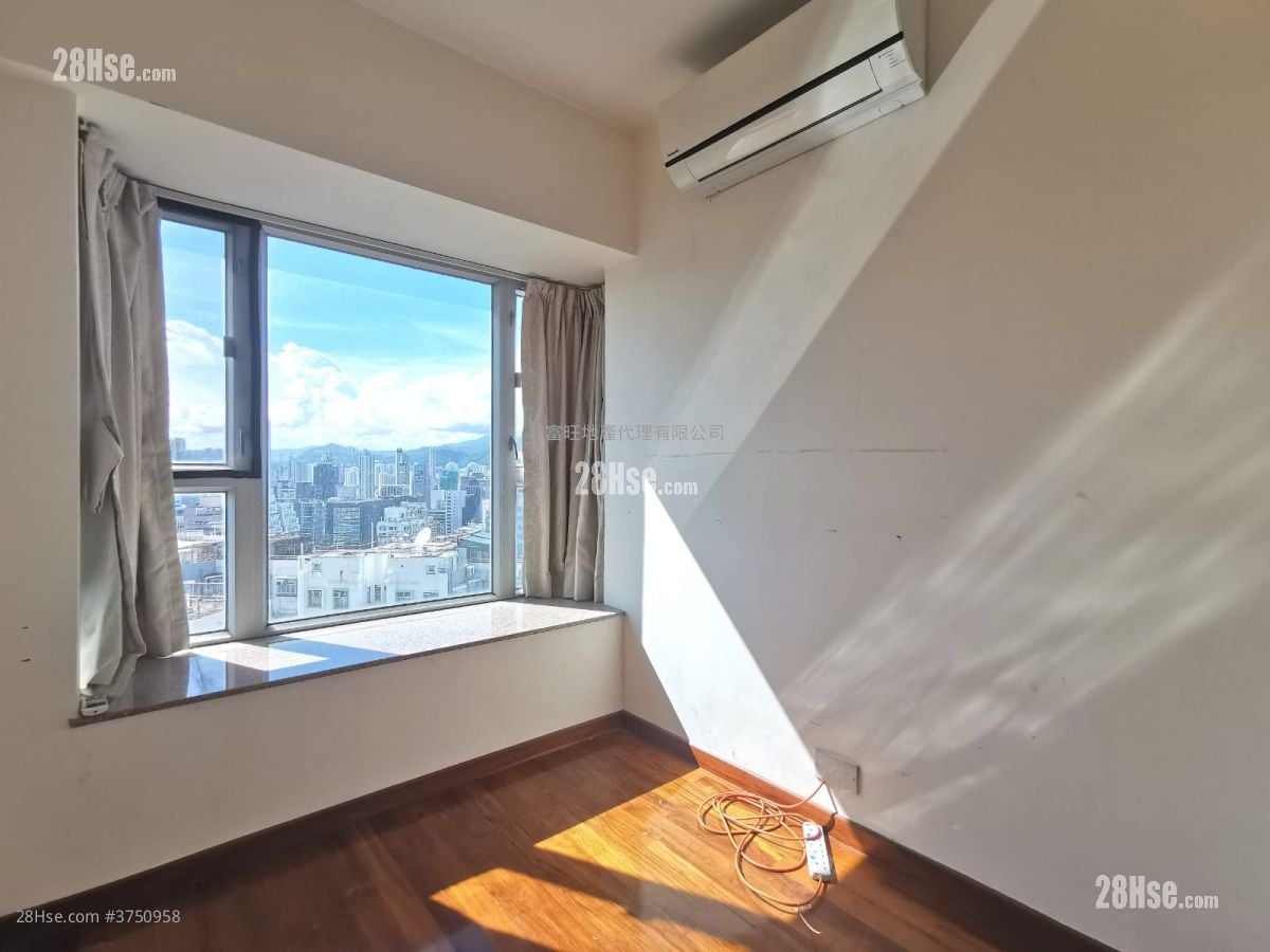 Paradise Square Sell 2 Bedrooms 368 ft²