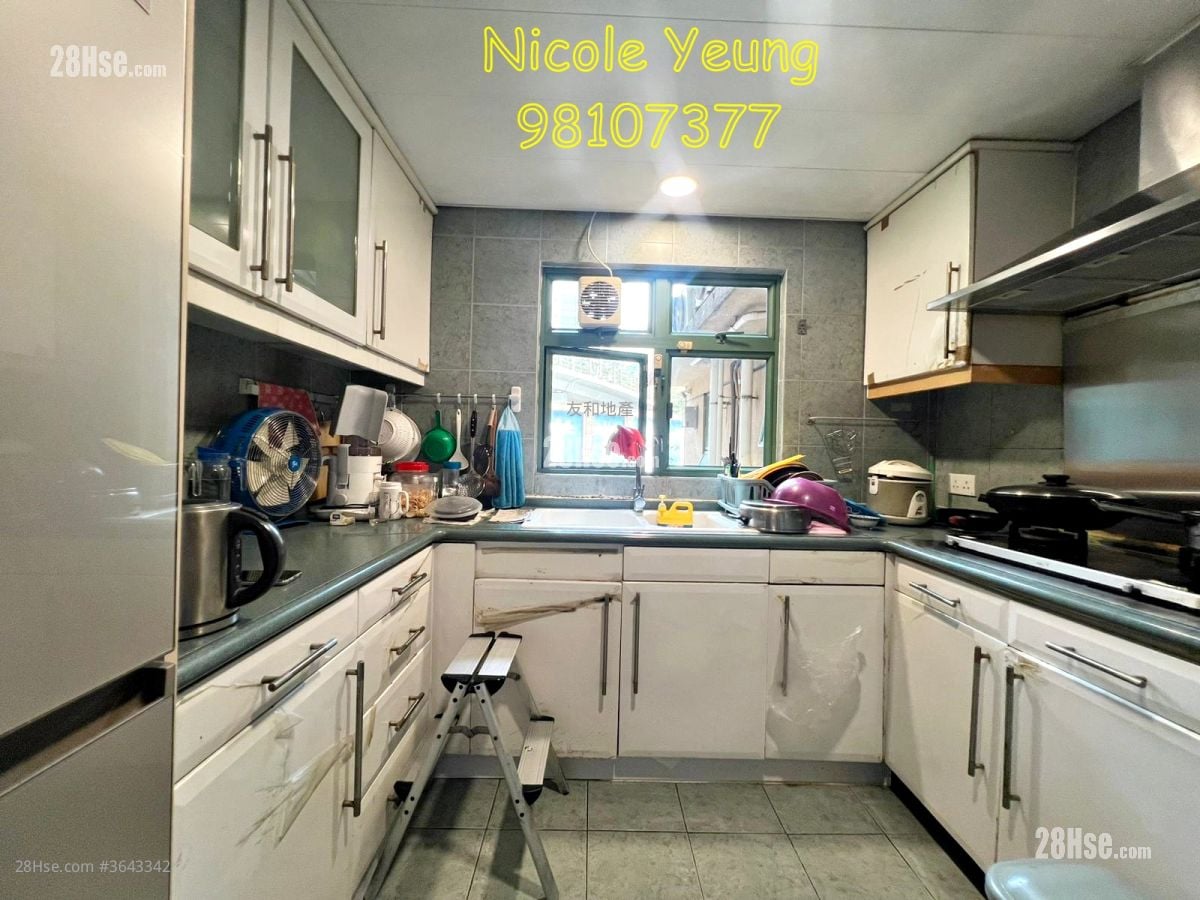 Peninsula Heights Sell 3 Bedrooms , 2 Bathrooms 1,241 ft²