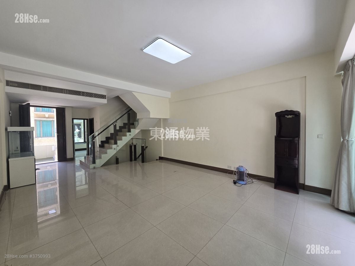 海珀名邸 租盘 5+ 房 , 5+ 浴室 2,355 平方尺