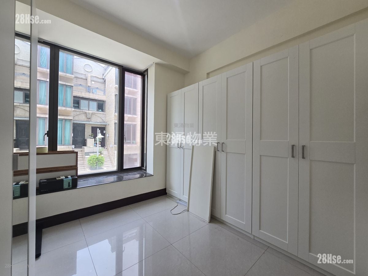 海珀名邸 租盘 5+ 房 , 5+ 浴室 2,355 平方尺