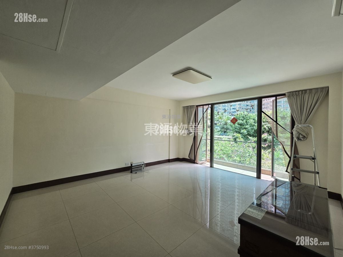 海珀名邸 租盘 5+ 房 , 5+ 浴室 2,355 平方尺