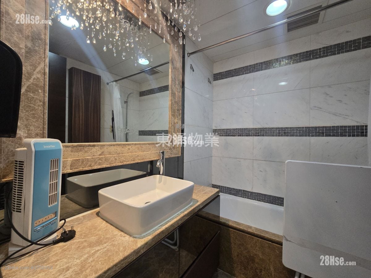 海珀名邸 租盘 5+ 房 , 5+ 浴室 2,355 平方尺