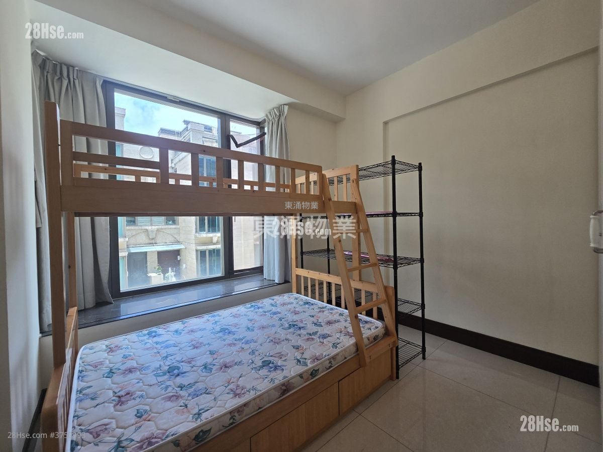 海珀名邸 租盘 5+ 房 , 5+ 浴室 2,355 平方尺