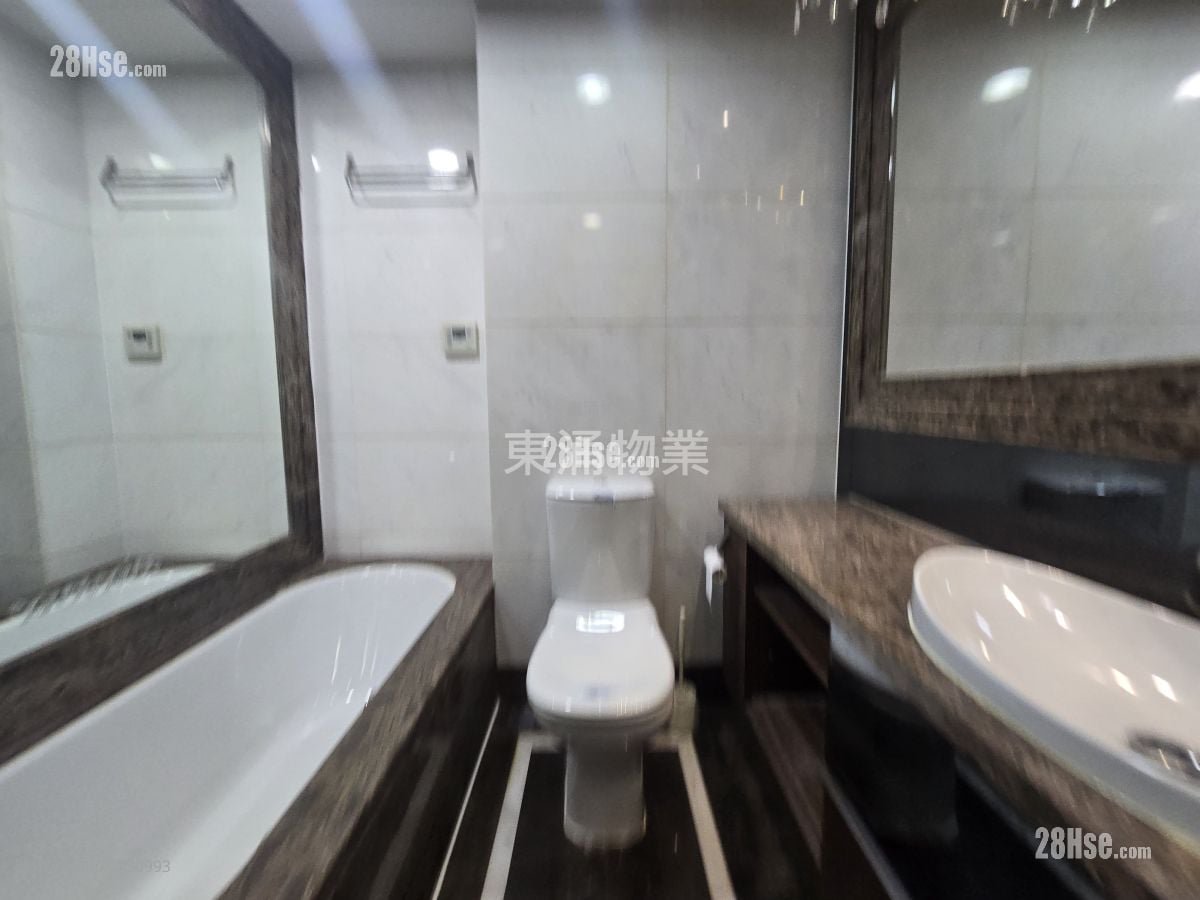 海珀名邸 租盘 5+ 房 , 5+ 浴室 2,355 平方尺