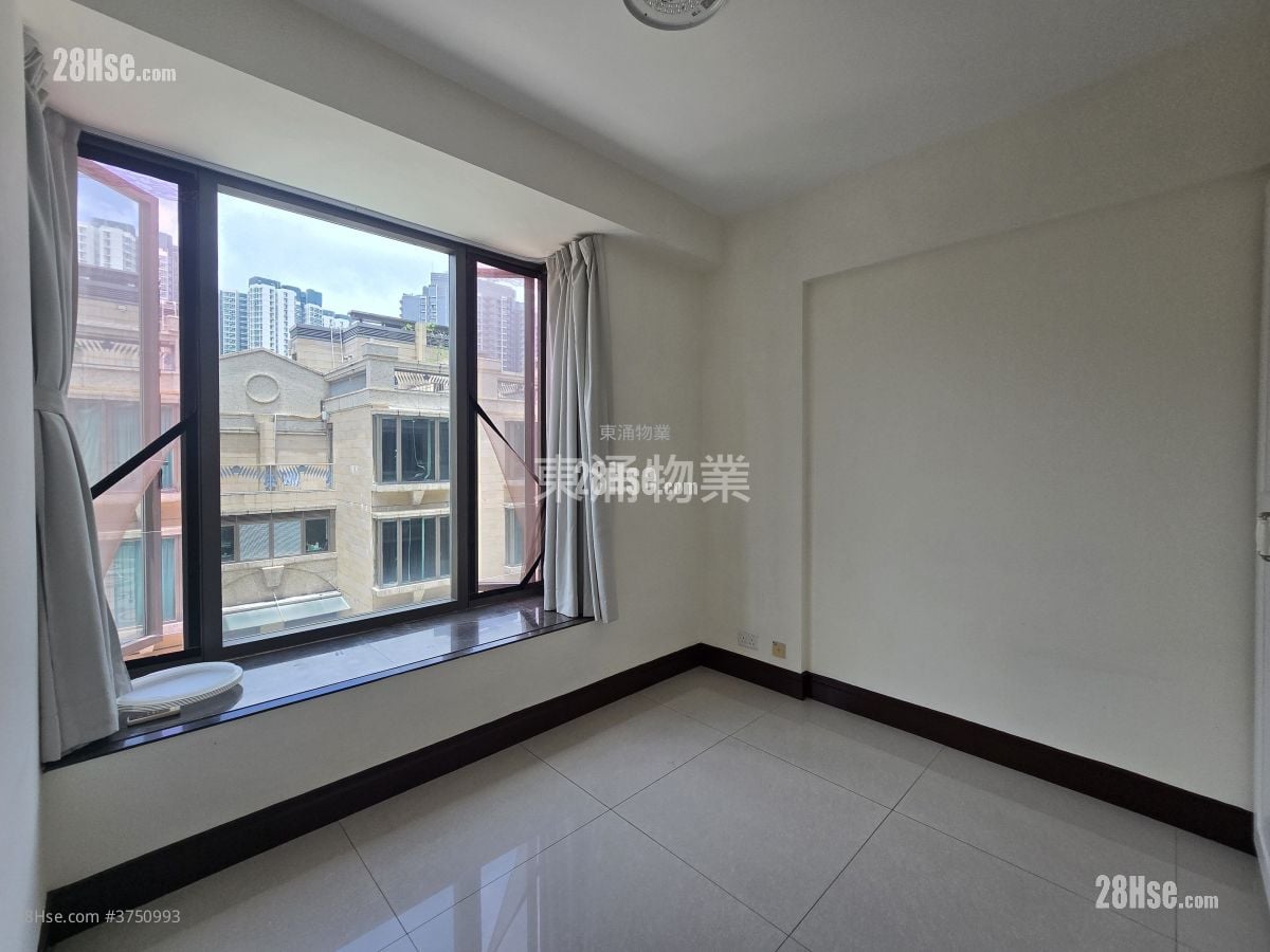 海珀名邸 租盘 5+ 房 , 5+ 浴室 2,355 平方尺