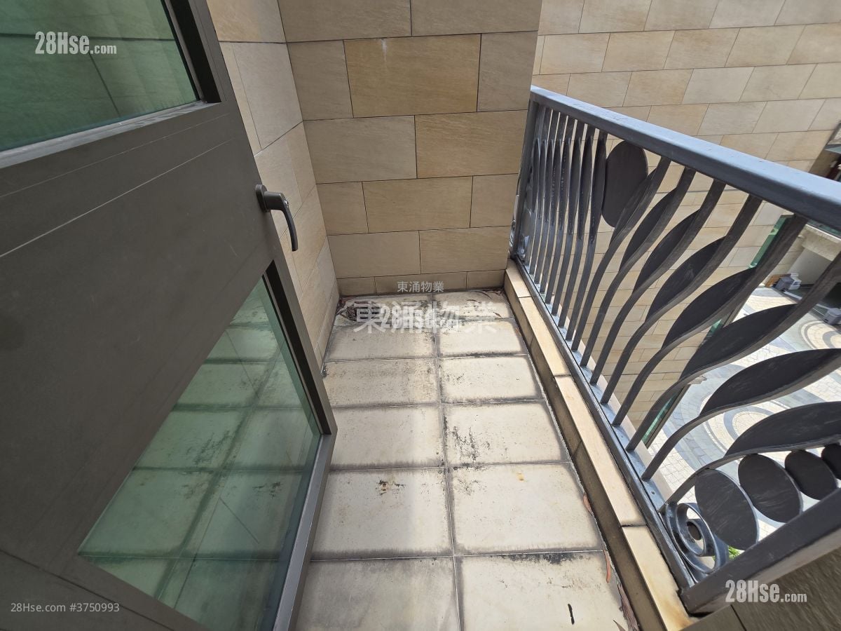 海珀名邸 租盘 5+ 房 , 5+ 浴室 2,355 平方尺