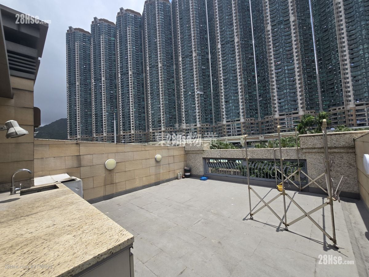 海珀名邸 租盘 5+ 房 , 5+ 浴室 2,355 平方尺