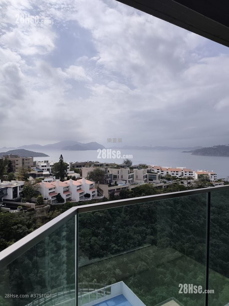 Grand Garden Rental 3 Bedrooms , 2 Bathrooms 1,358 ft²