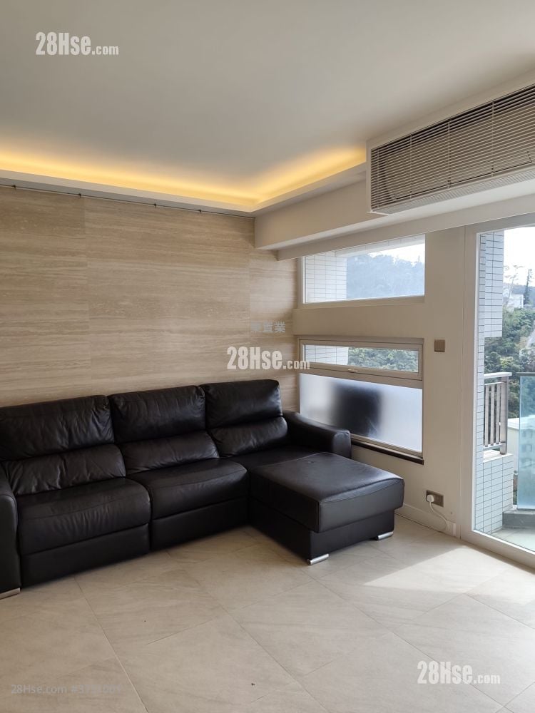 Grand Garden Rental 3 Bedrooms , 2 Bathrooms 1,358 ft²