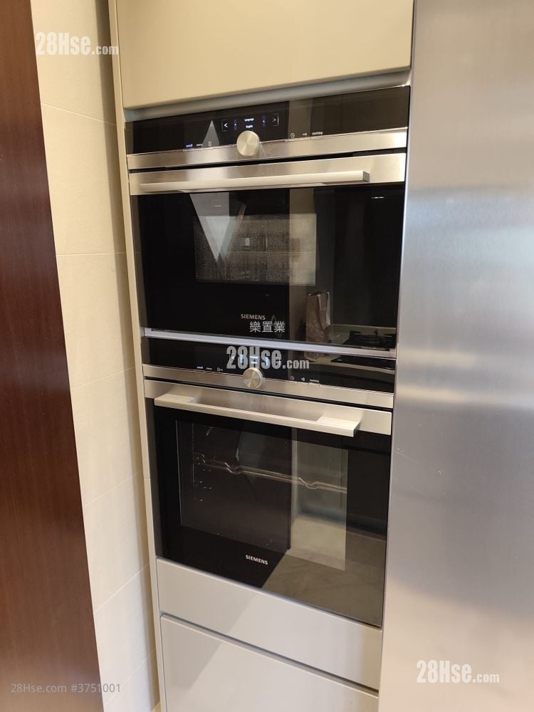 Grand Garden Rental 3 Bedrooms , 2 Bathrooms 1,358 ft²