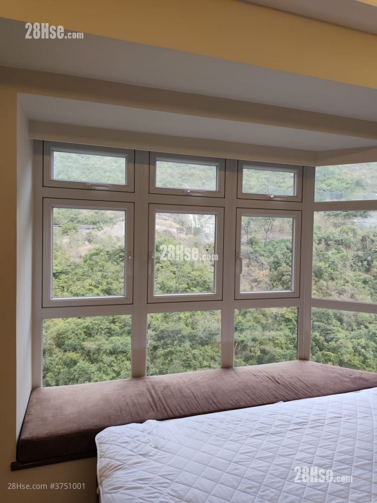 Grand Garden Rental 3 Bedrooms , 2 Bathrooms 1,358 ft²