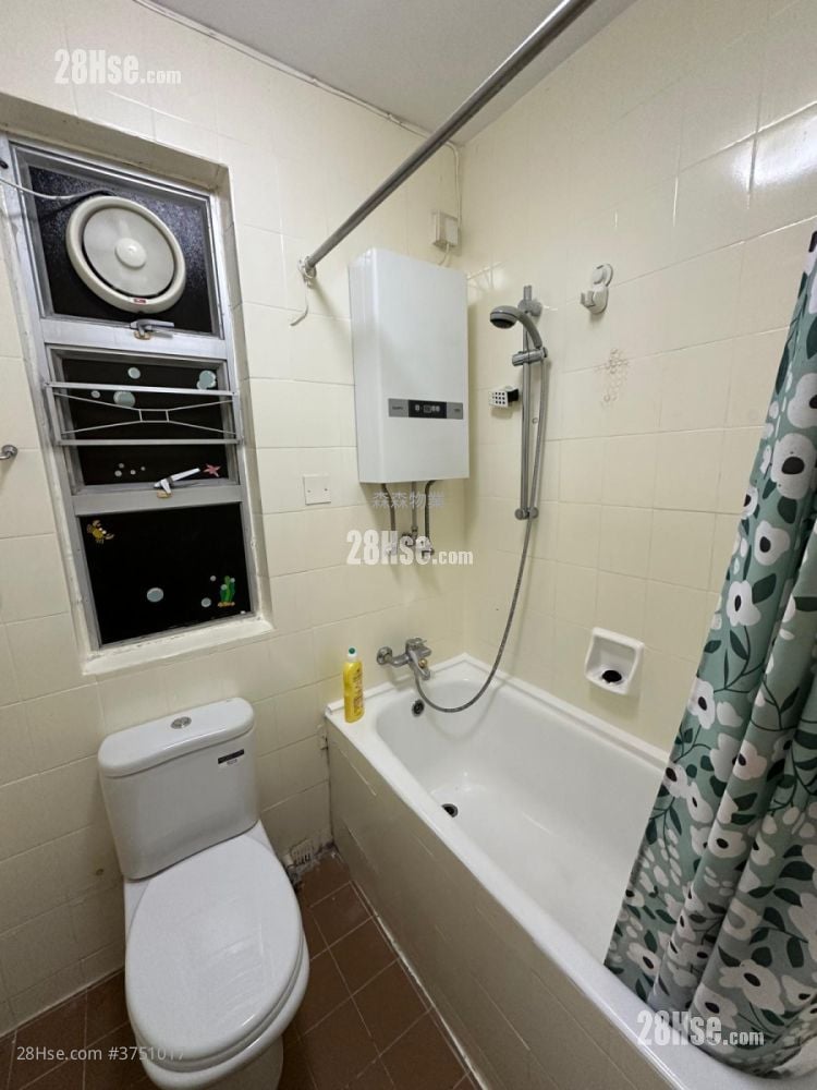 Hoi Kwong Court Sell 1 Bedroom , 1 Bathroom 421 ft²