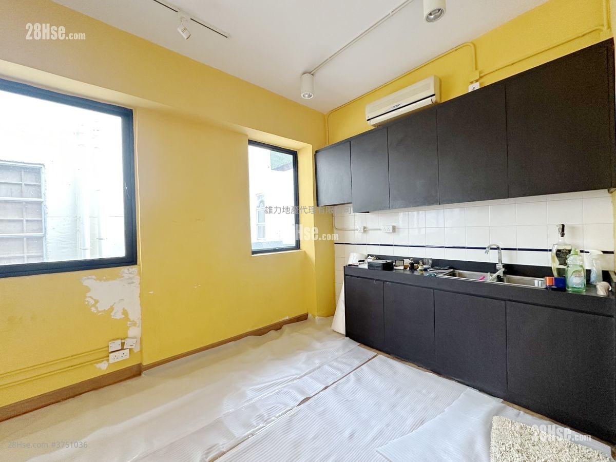 村屋 售盘 开放式间隔 , 1 浴室 1,755 平方尺