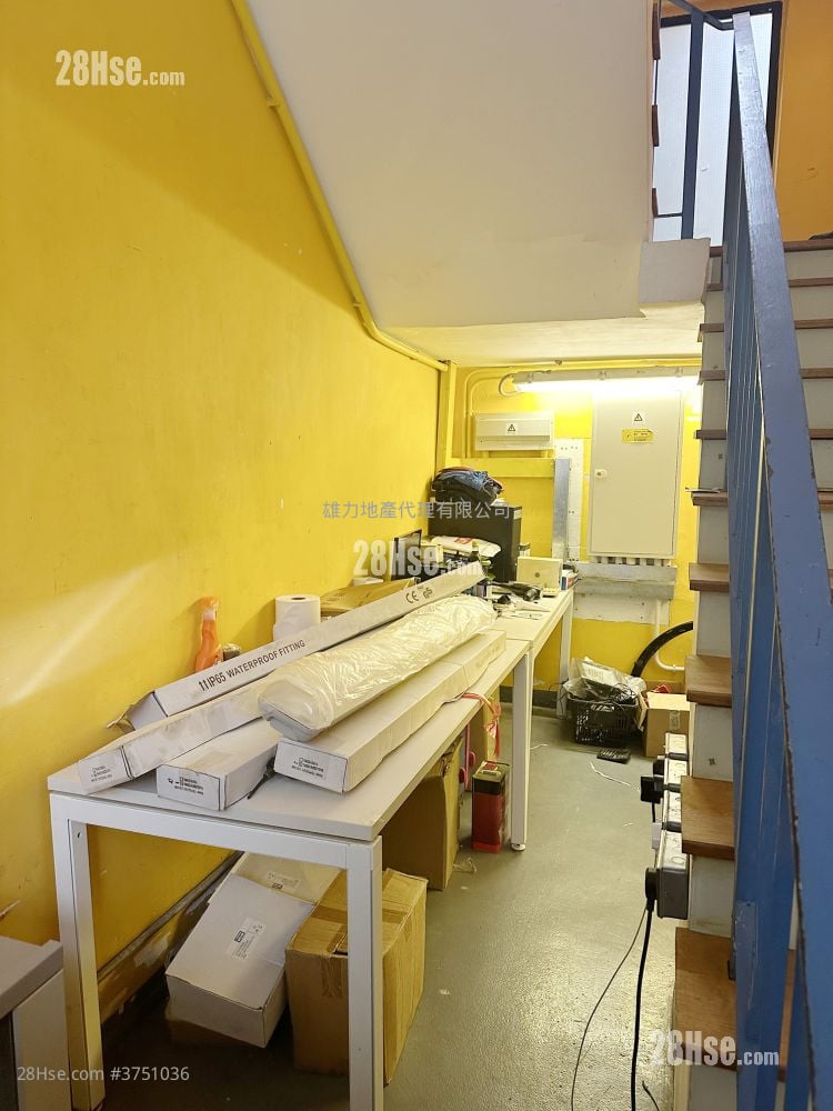 村屋 售盘 开放式间隔 , 1 浴室 1,755 平方尺