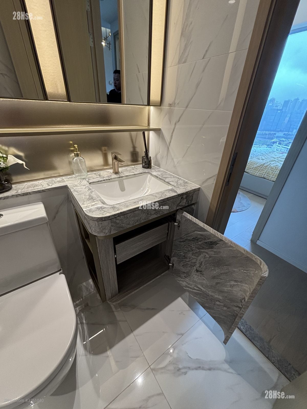 泰峯 售盘 3 房 , 2 浴室 750 平方尺