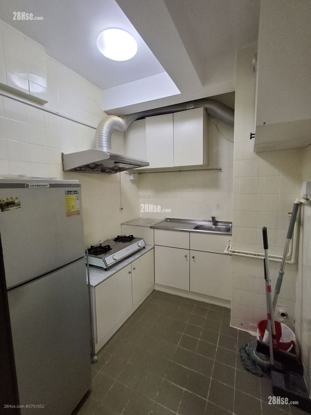 Hoi Kwong Court Sell 1 Bedroom , 1 Bathroom 421 ft²