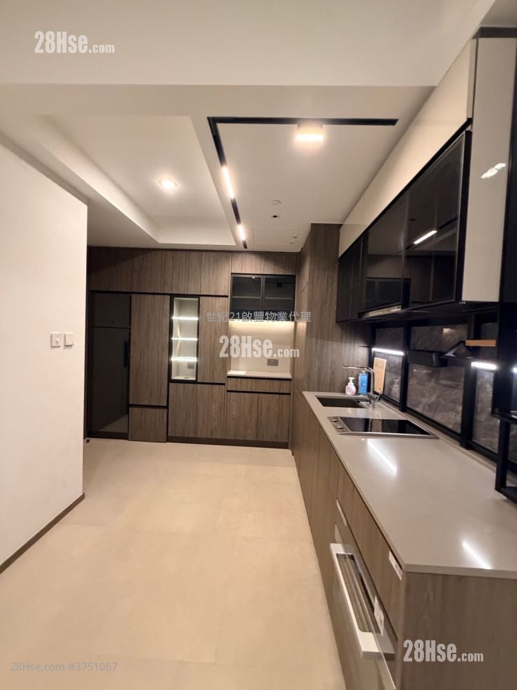 Cullinan Sky Rental 2 Bedrooms , 1 Bathroom 467 ft²