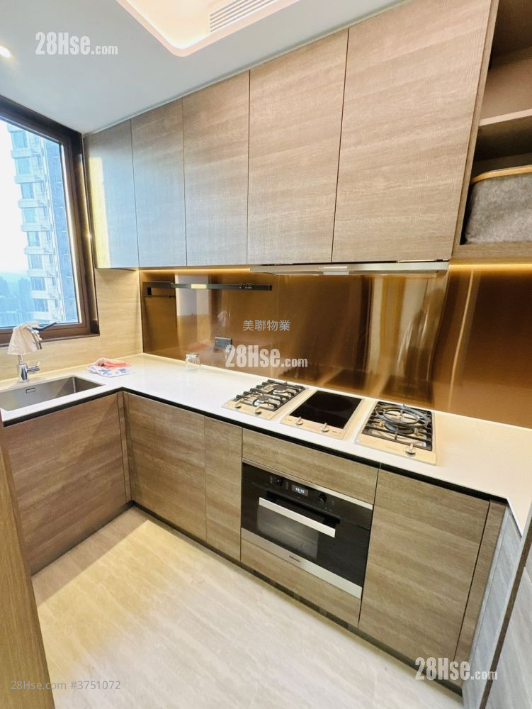 LP10 售盘 3 房 881 平方尺