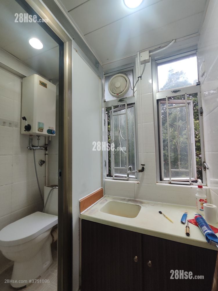 唐楼 租盘 2 房 , 1 浴室