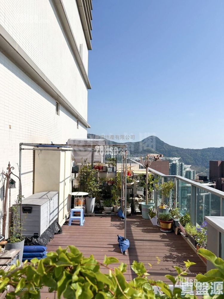 Grand Marini Sell 2 Bedrooms , 1 Bathroom 478 ft²