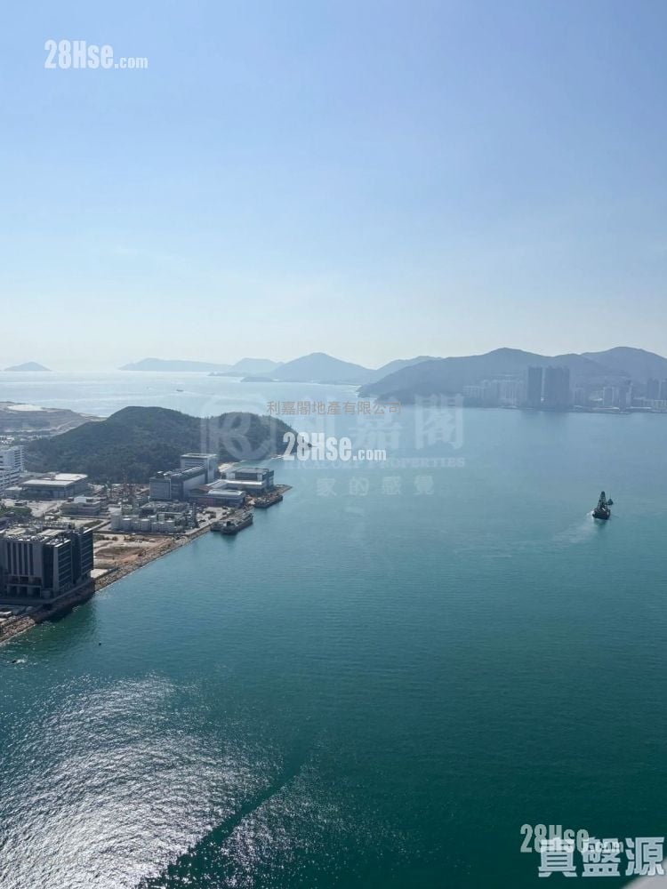 Grand Marini Sell 2 Bedrooms , 1 Bathroom 478 ft²