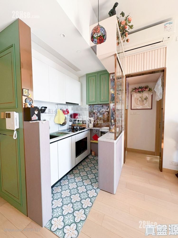 Grand Marini Sell 2 Bedrooms , 1 Bathroom 478 ft²