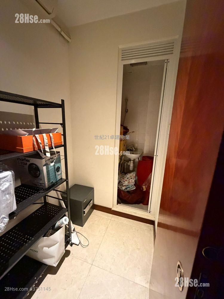 御金國峯 租盤 3 房 , 2 浴室 927 平方呎