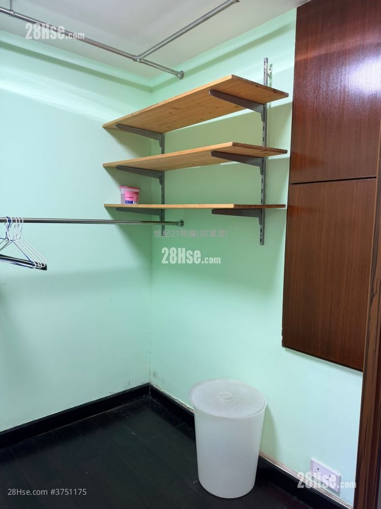 广明苑 售盘 3 房 601 平方尺