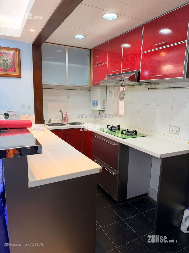 广明苑 售盘 3 房 601 平方尺