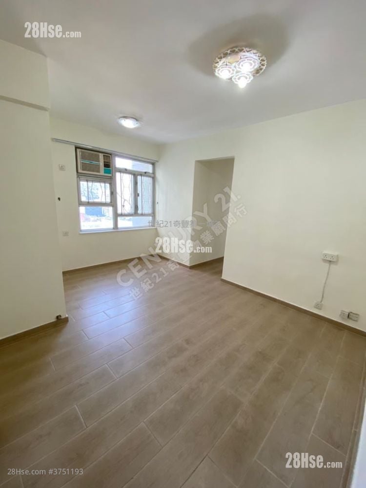 City One Shatin Sell 3 Bedrooms , 1 Bathroom 451 ft²
