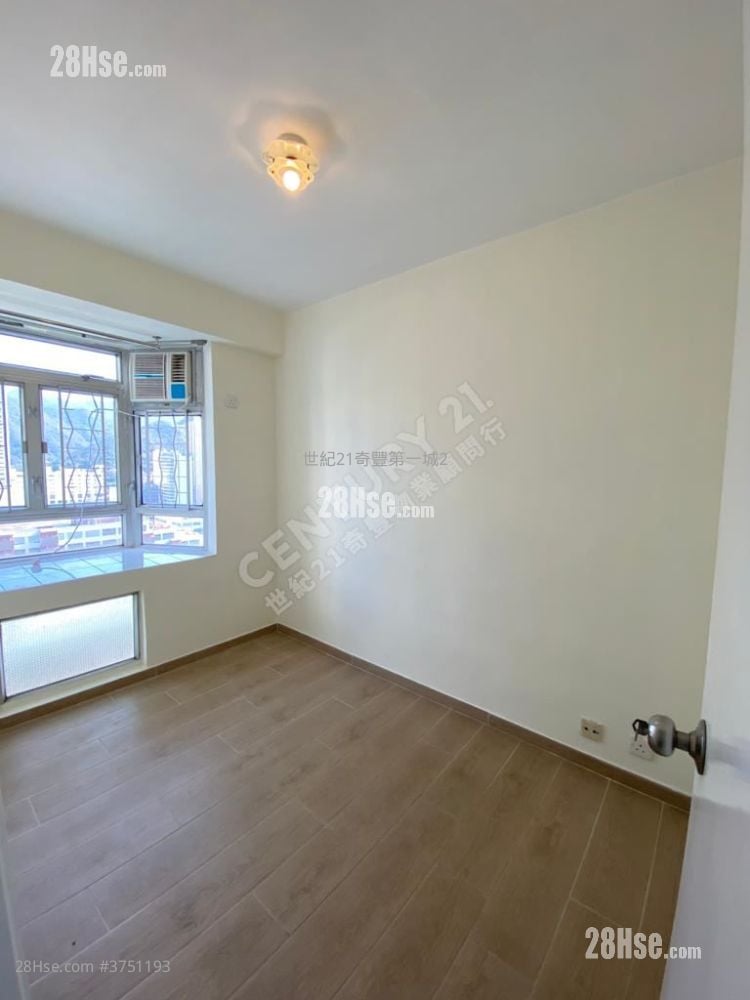 City One Shatin Sell 3 Bedrooms , 1 Bathroom 451 ft²