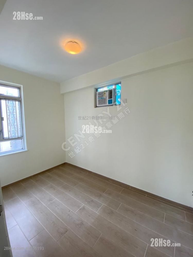 City One Shatin Sell 3 Bedrooms , 1 Bathroom 451 ft²