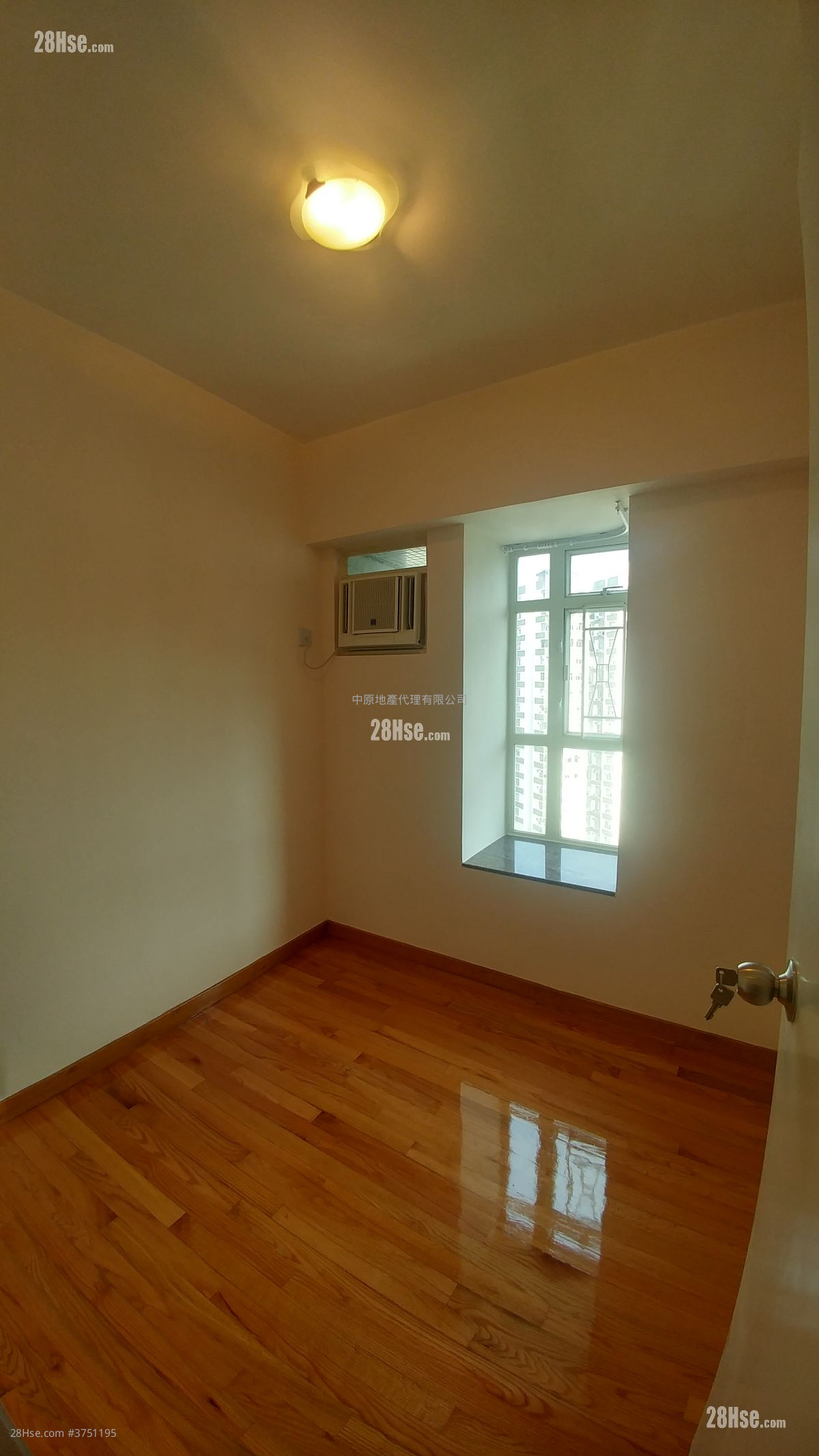 康蕙花園 租盤 3 房 , 1 浴室 538 平方呎