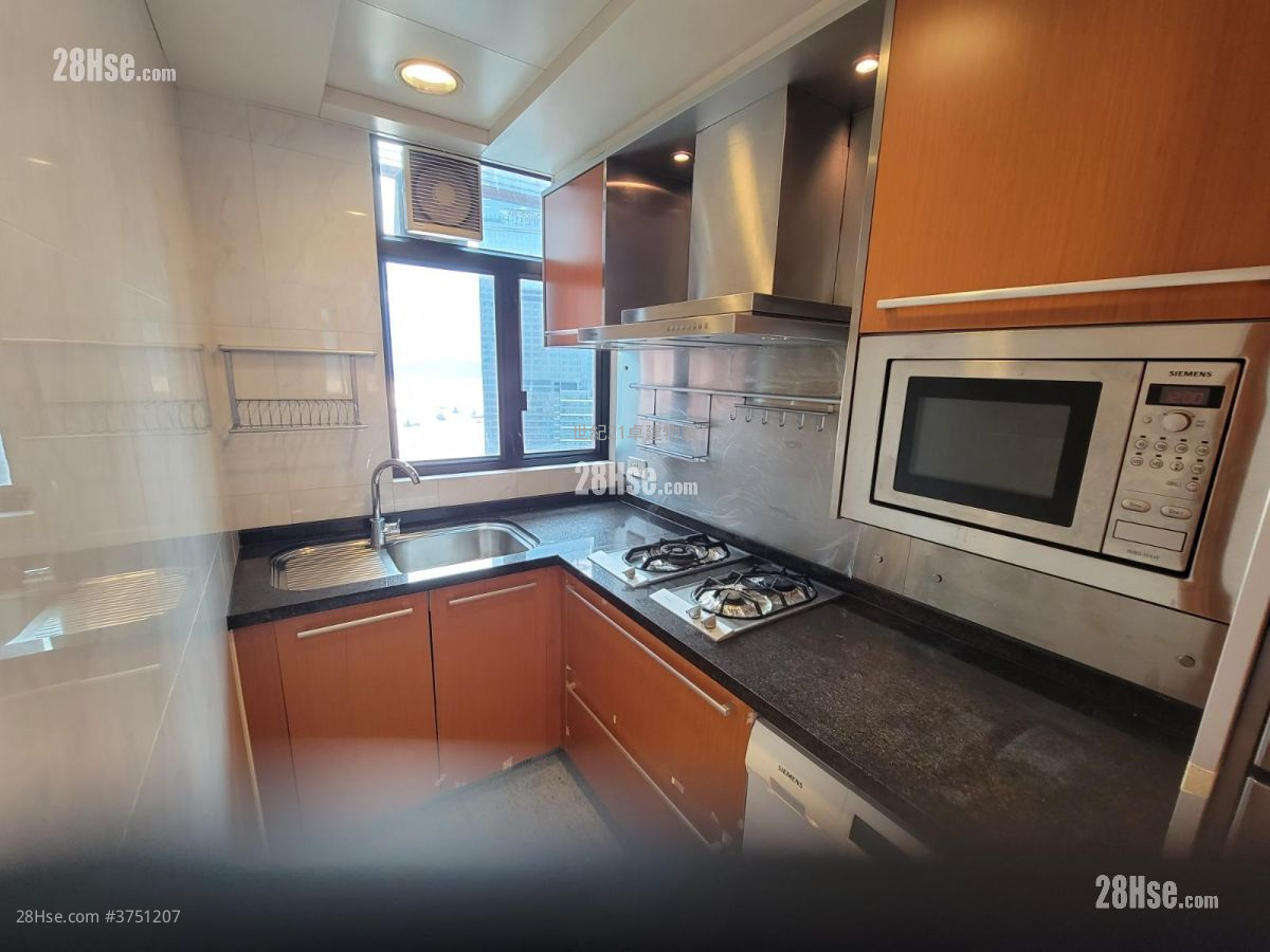 The Arch Sell 1 Bedroom , 1 Bathroom 420 ft²